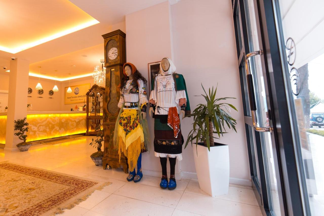 Hotel Turizem Shkelzeni Bajram Curri Exteriér fotografie