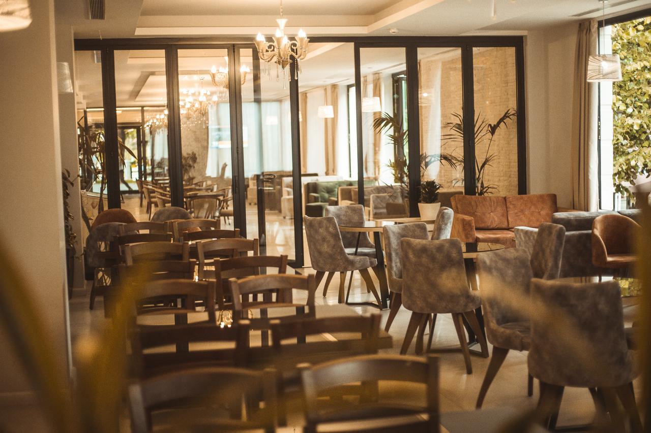 Hotel Turizem Shkelzeni Bajram Curri Exteriér fotografie